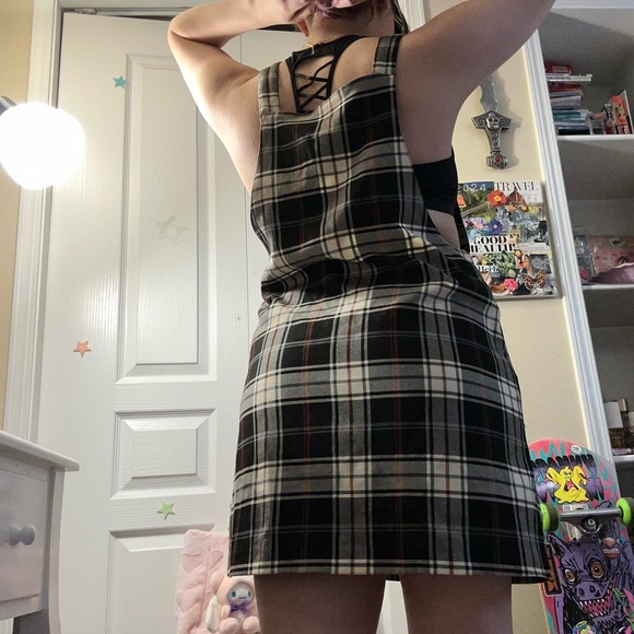 PLAID WHITE RED BLACK GREY OVERALL MIDI DRESS - Picture 6 of 10